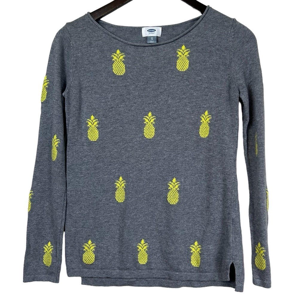 4/$25 Old Navy gray with yellow pineapples lightweight sweater XS